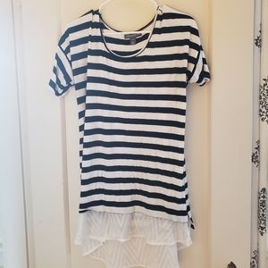 A Pea in the Pod Maternity Top